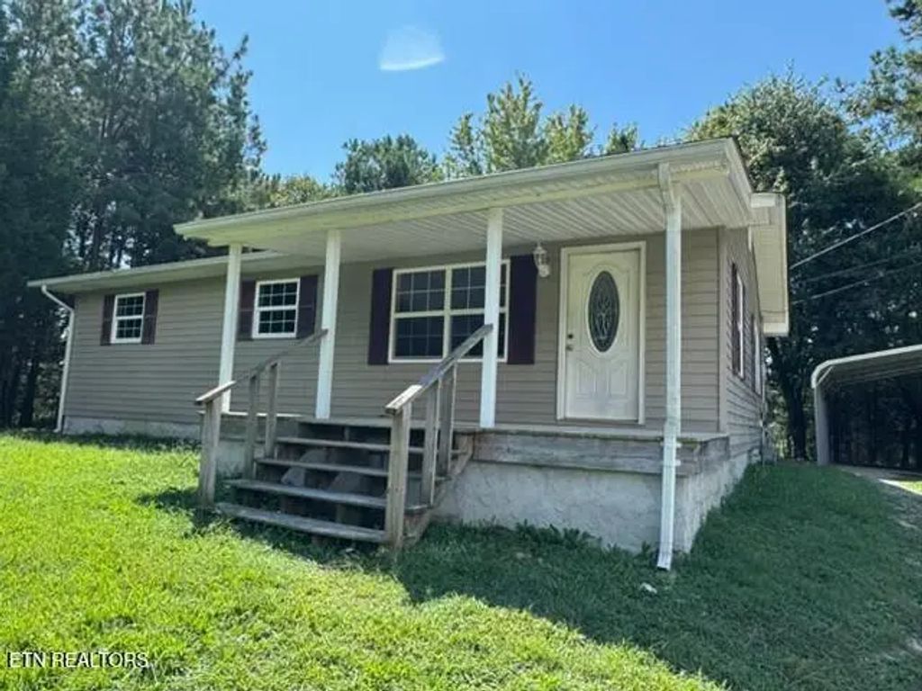 1182 Oak Hill Rd, Dayton