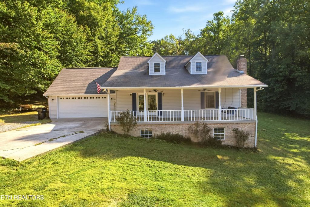 923 Marlow Circle, Clinton