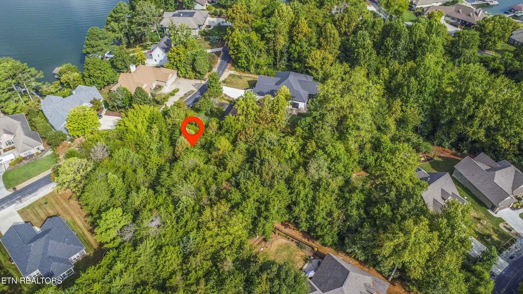 177 Dudala Way, Loudon
