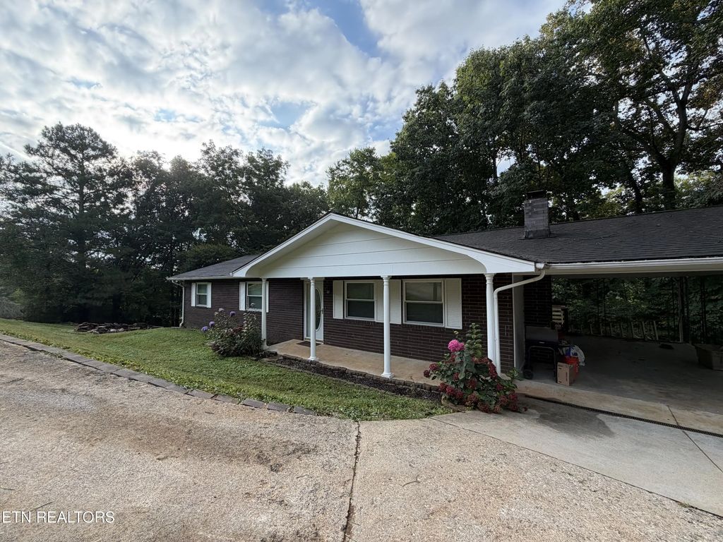 167 Hudson Lane, Clinton