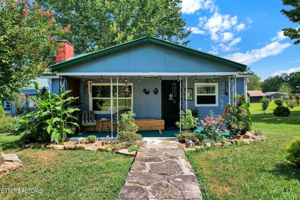 6870 Highway 108, Whitwell