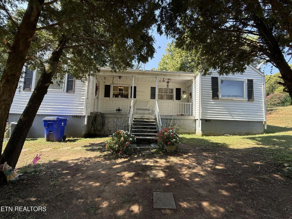 818 Sewanee St, Harriman