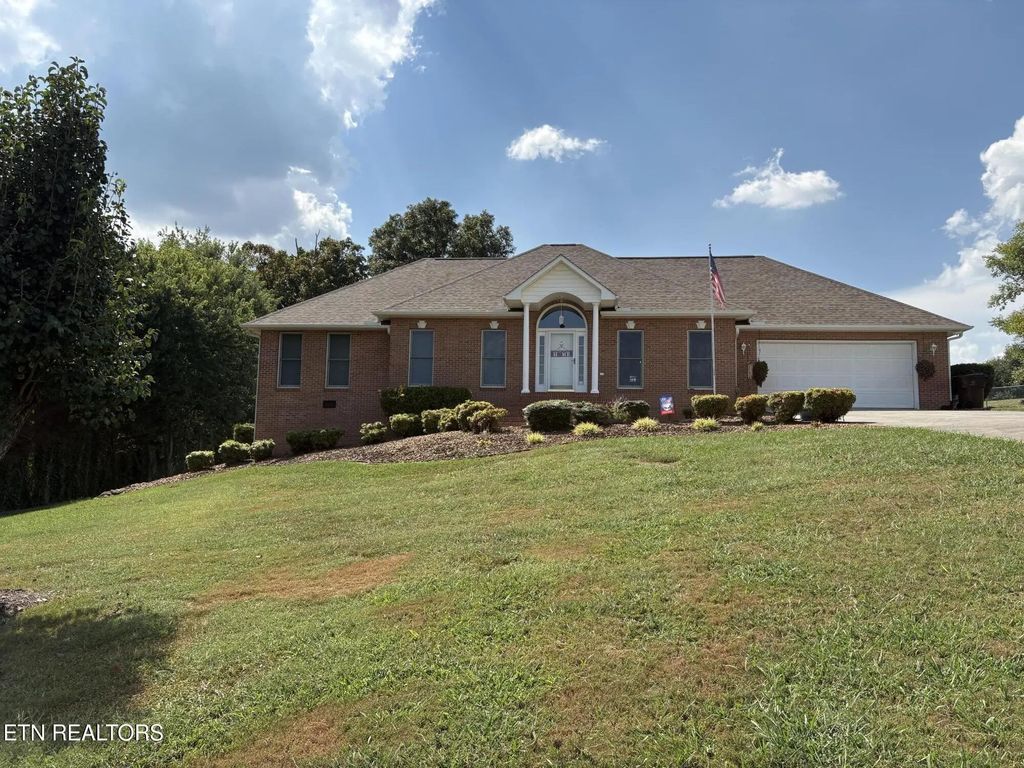 407 Mountain View Rd, Madisonville