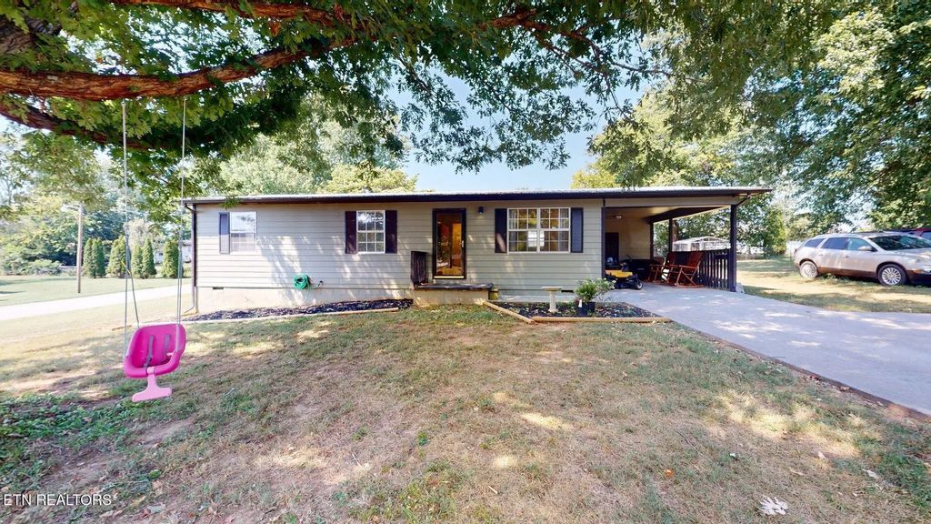 1004 Lincoln Drive, Madisonville