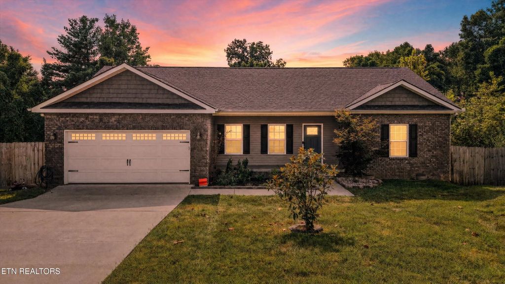 2000 Country Brook Lane, Knoxville