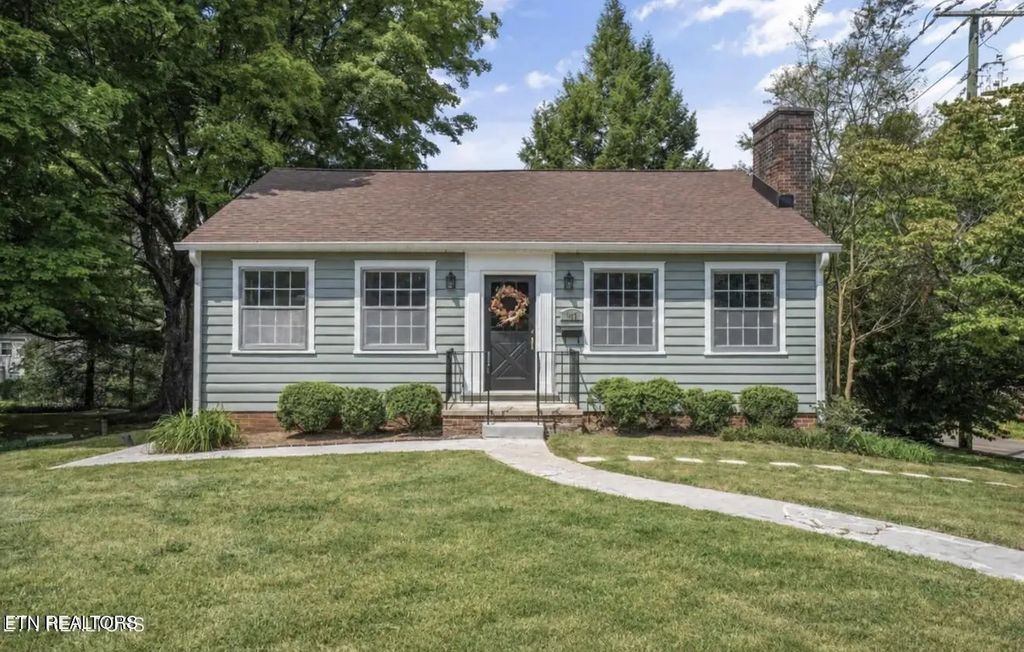 945 E Churchwell Ave, Knoxville
