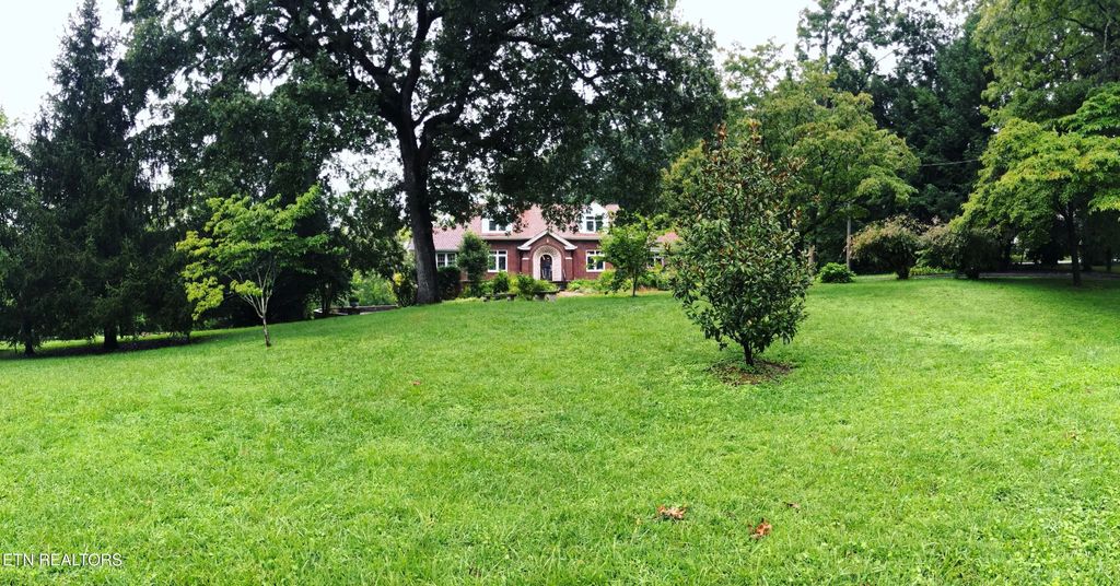 204 S Chilhowee Drive, Knoxville