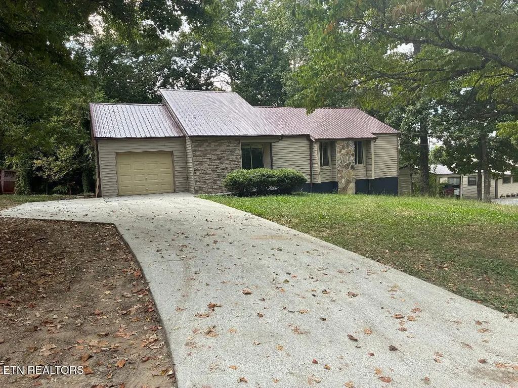 158 Tango Drive, Madisonville