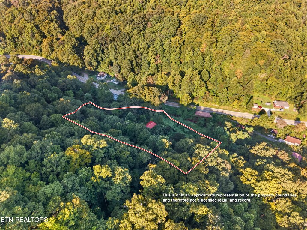 5106 Highway 25w S E Of, LaFollette