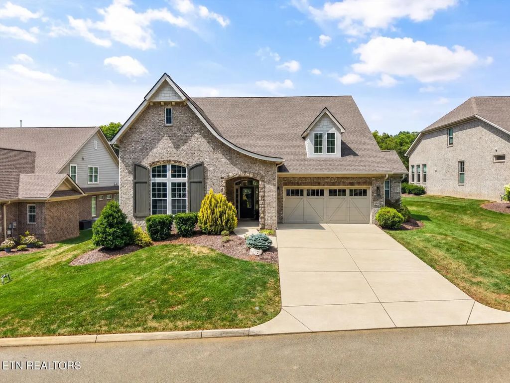 12047 Boyd Chase Blvd, Farragut
