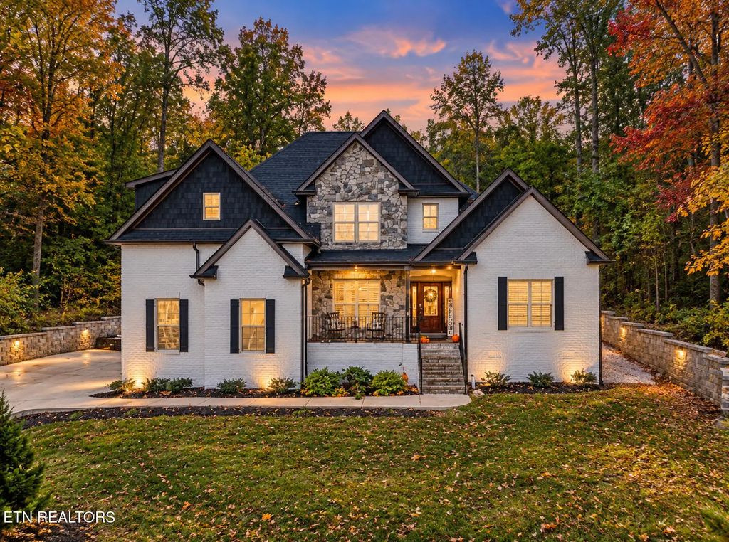 4301 Falcon Ridge Way, Knoxville