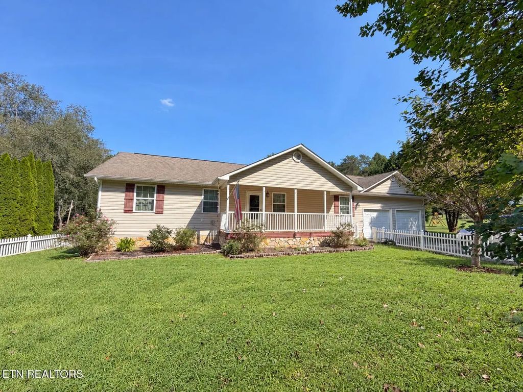 445 Kristy Lane, Evensville