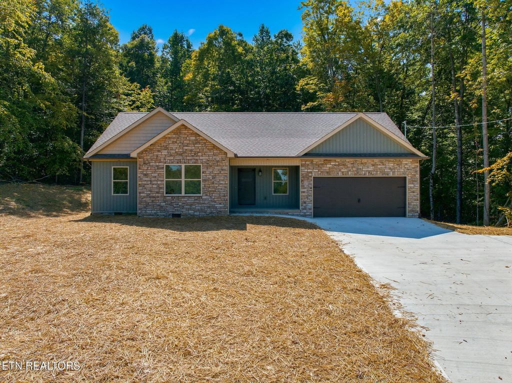 126 Cross Creek Circle, Maynardville