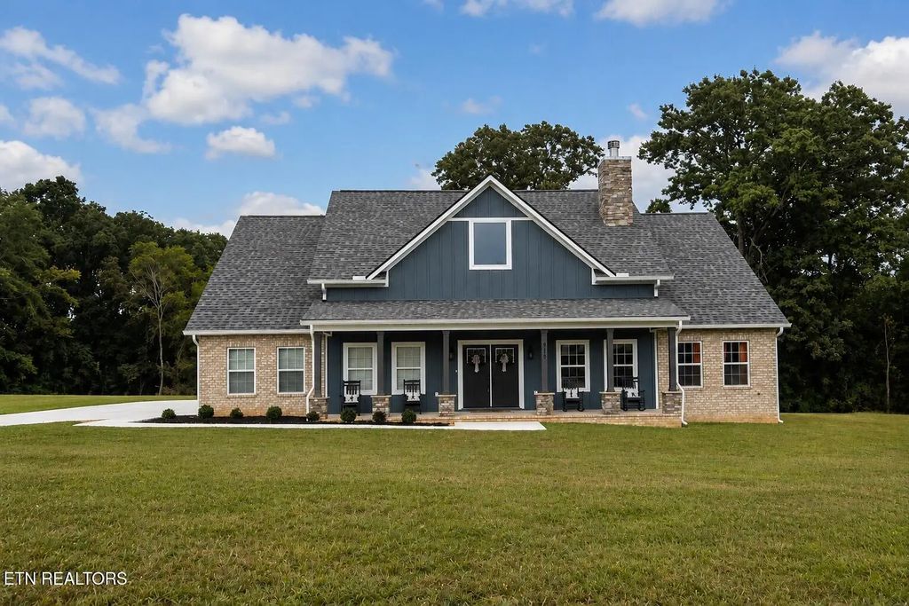 910 Sophie Drive, Greenback