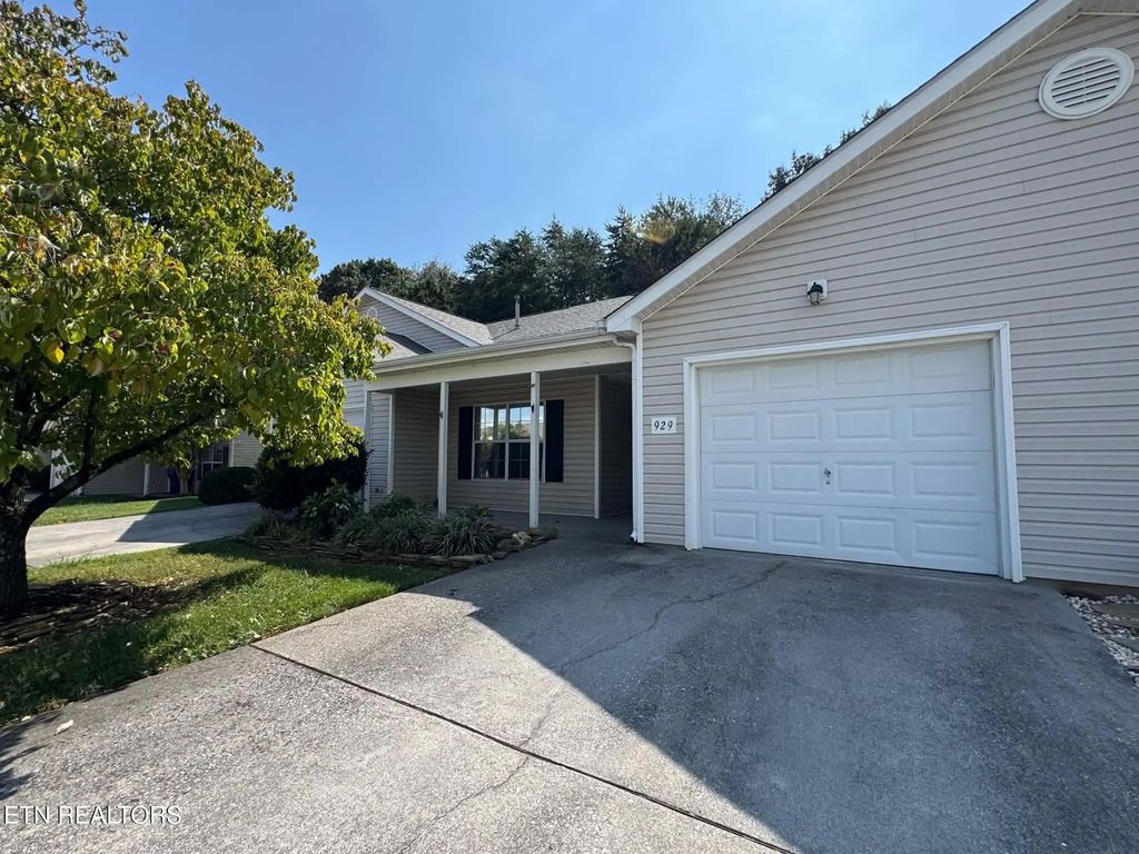 929 Ashley Michelle Court, Knoxville