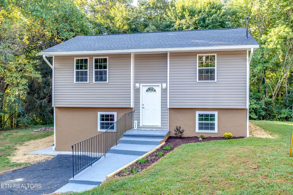3300 Kendallmac Lane, Knoxville