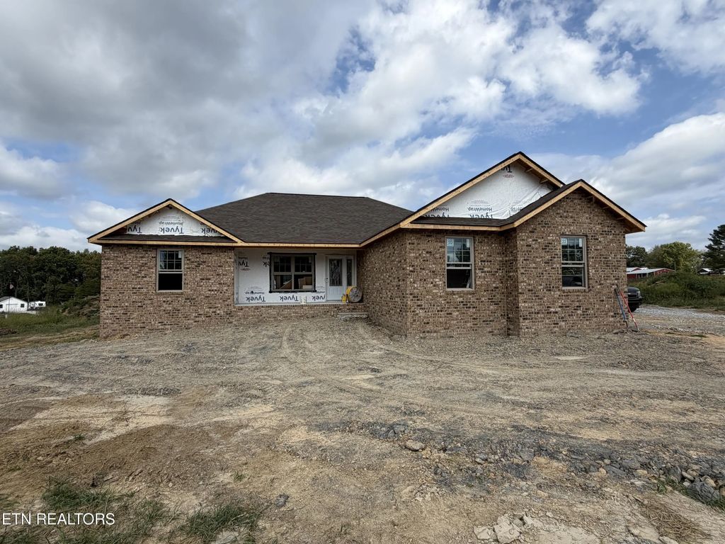 899 Keating Loop, Crossville