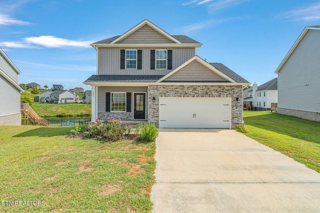 105 E Fortenberry St, Oak Ridge