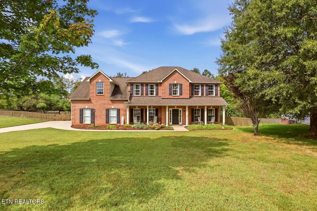 2551 Silverstone Lane, Knoxville