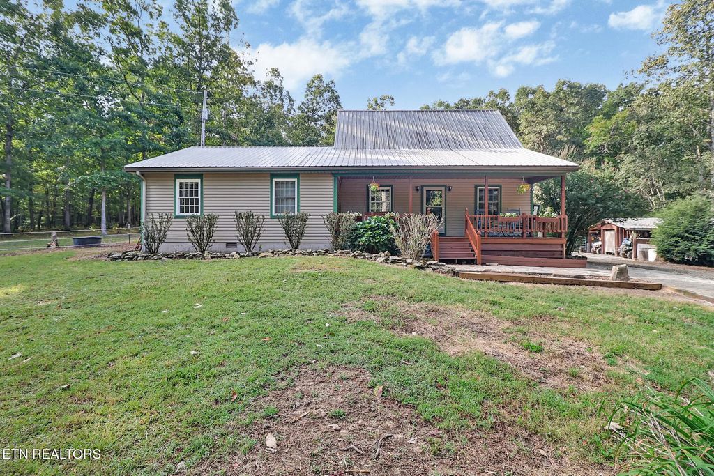1222 Leffle Webb Rd, Crossville