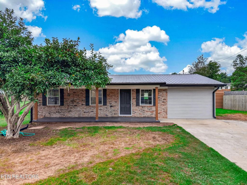 2839 Black Oak Rd, Jefferson City