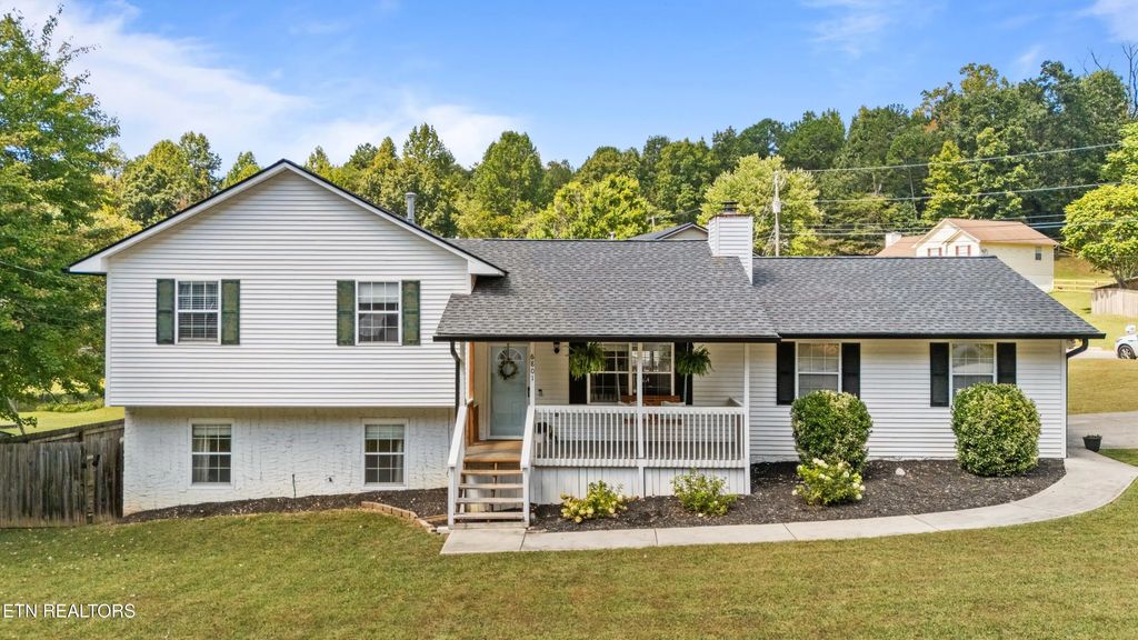 6801 Silent Brook Lane, Knoxville