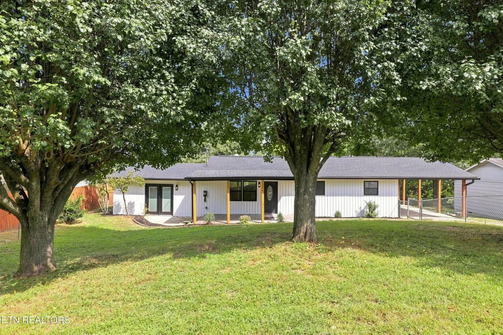 2004 Flagler Rd, Knoxville