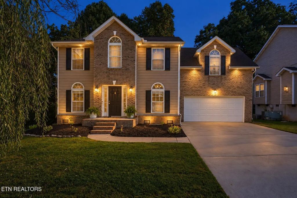 5838 Wall Flower Lane, Knoxville