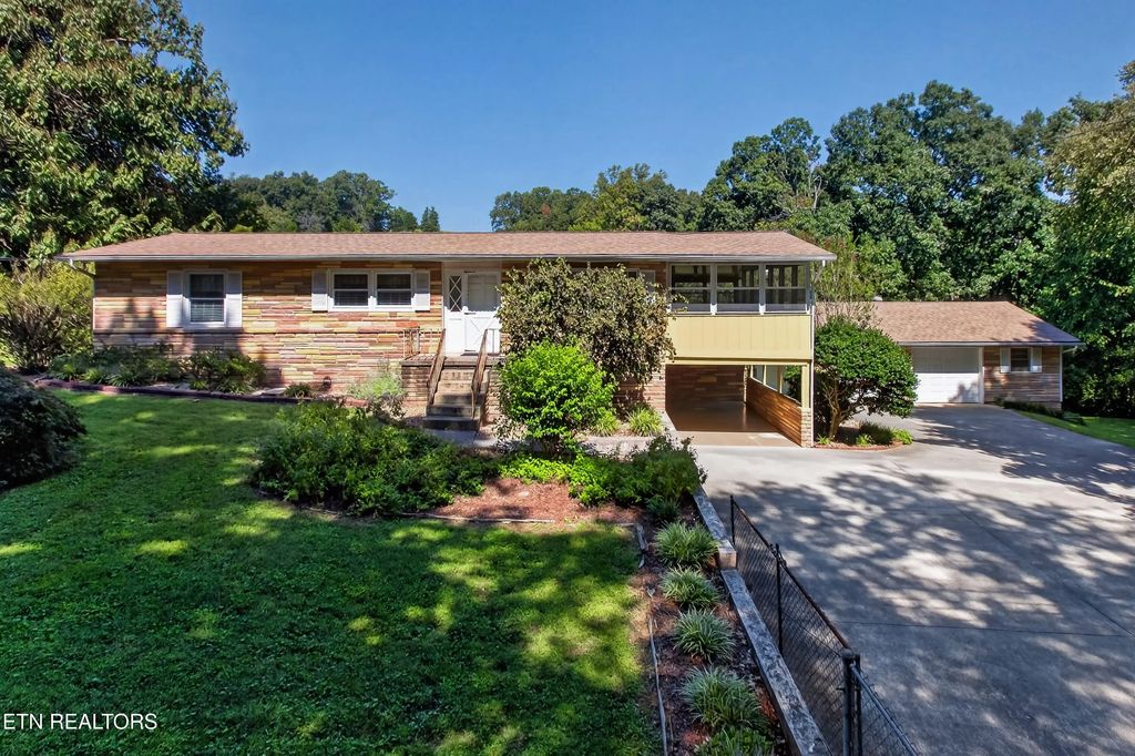 12401 Buttermilk Rd, Knoxville