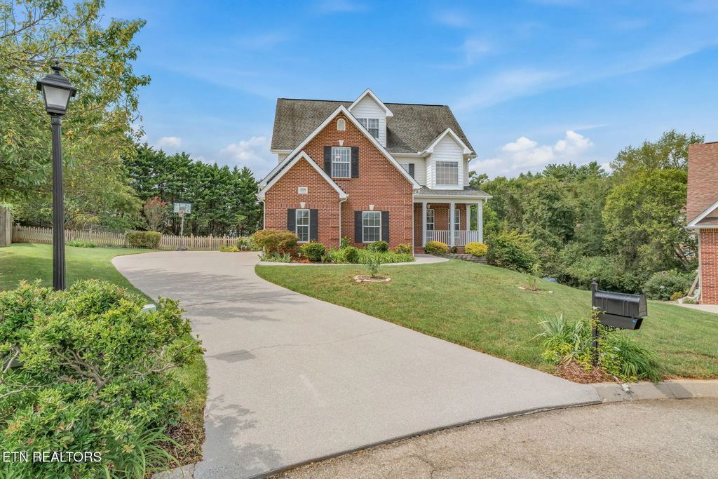 12936 Laurel Brooke Lane, Knoxville