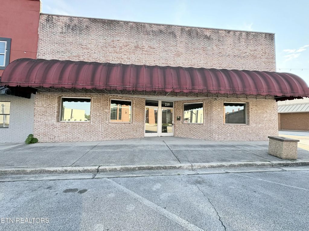 215 W Rockwood St, Rockwood