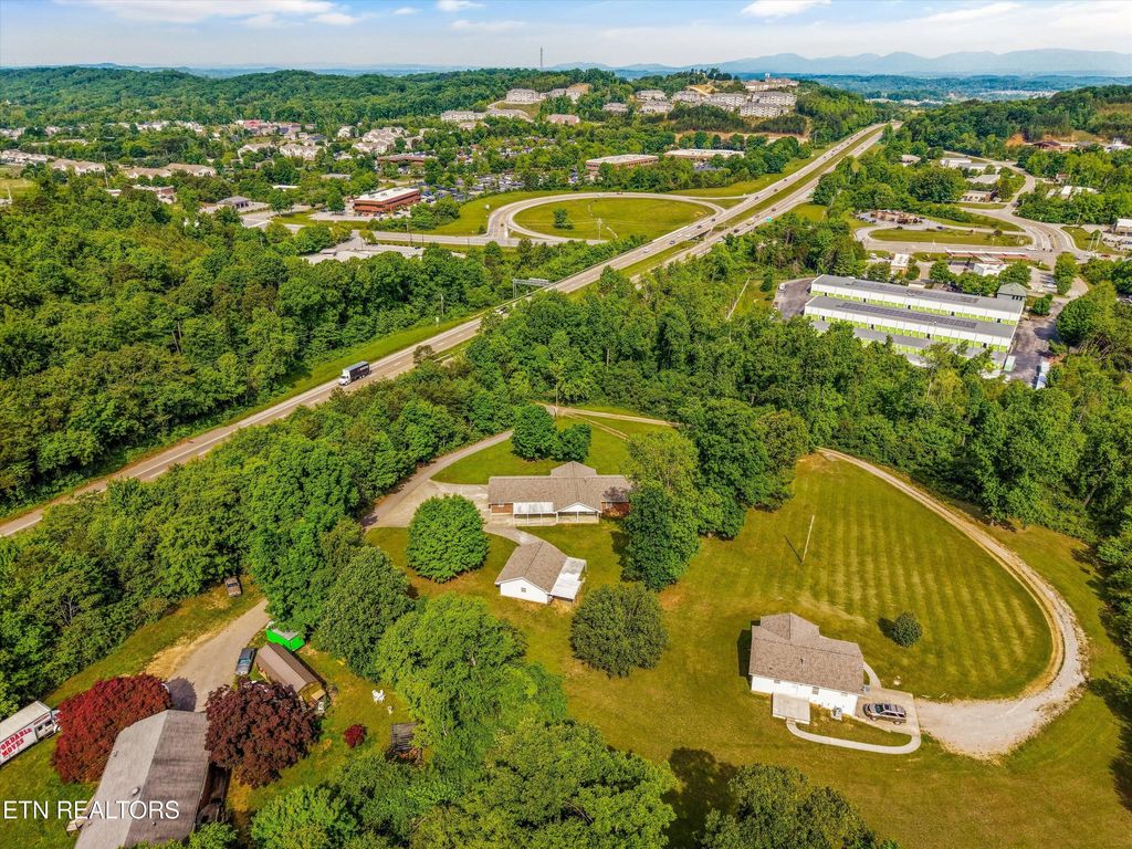 1210/1214 Pellissippi Pkwy, Knoxville