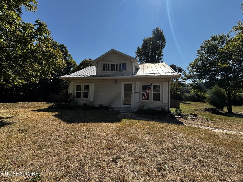 6422 Tazewell Pike, Knoxville