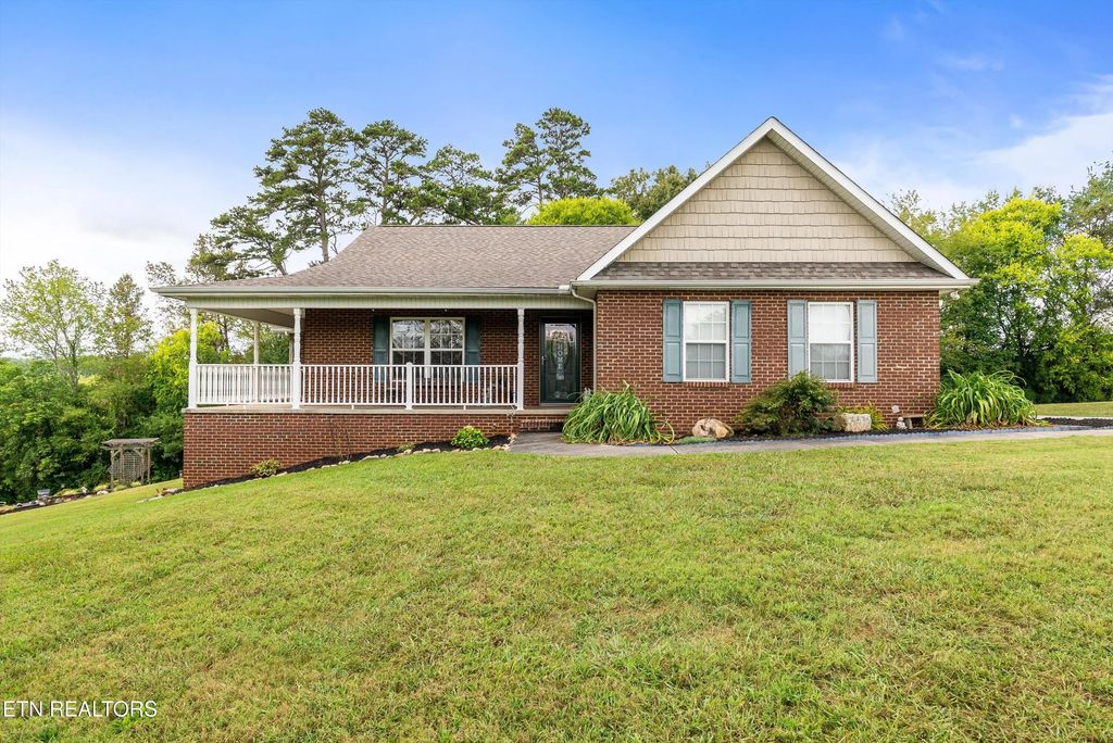 235 John Bouldin Drive, Maryville