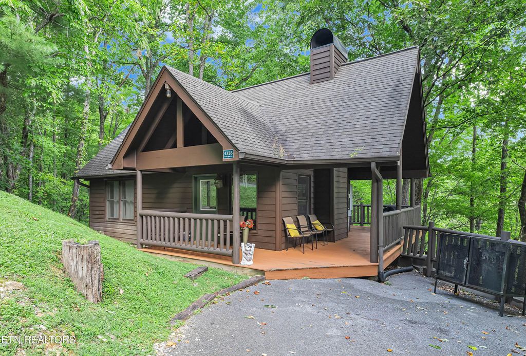 4328 Parkside Village Way, Sevierville