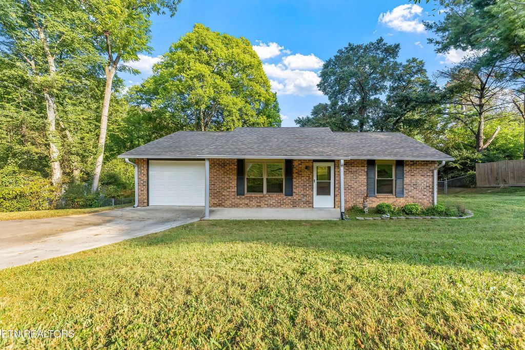 11318 Snyder Rd, Knoxville