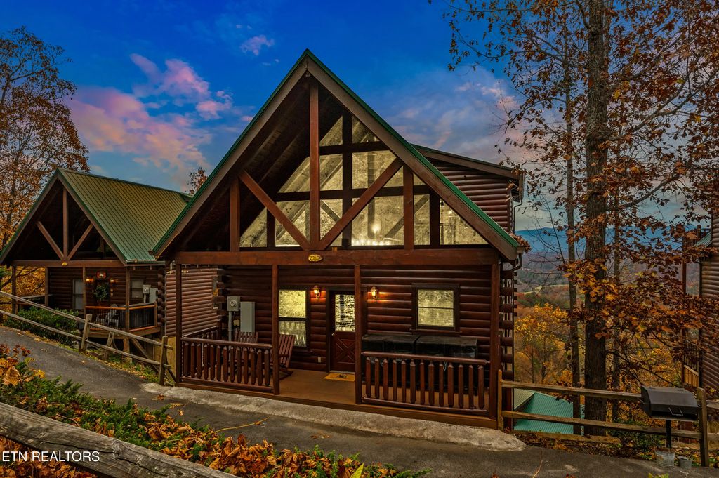 2251 Upper Middle Creek Rd, Sevierville