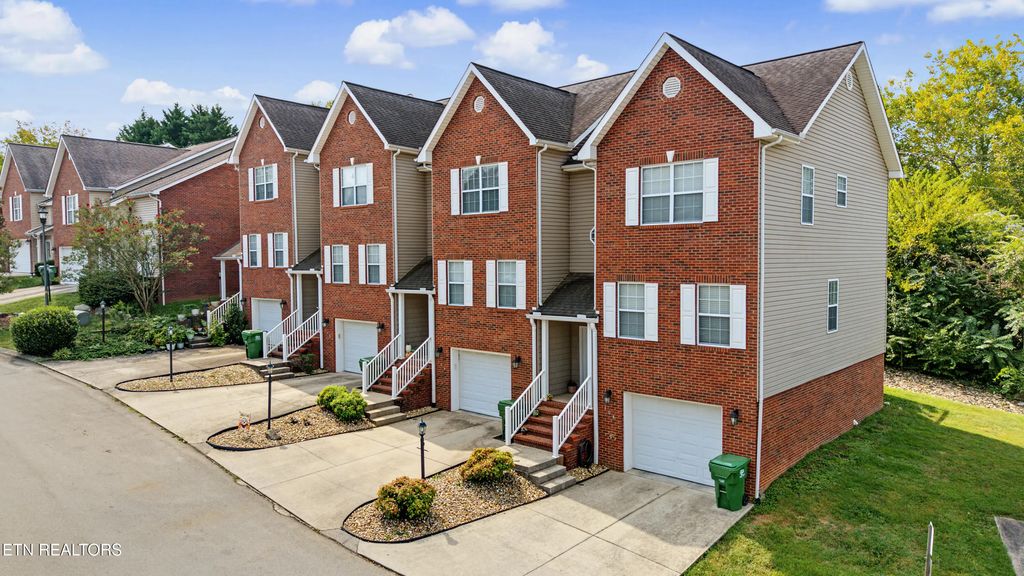 106 Olivia Lane, Maryville