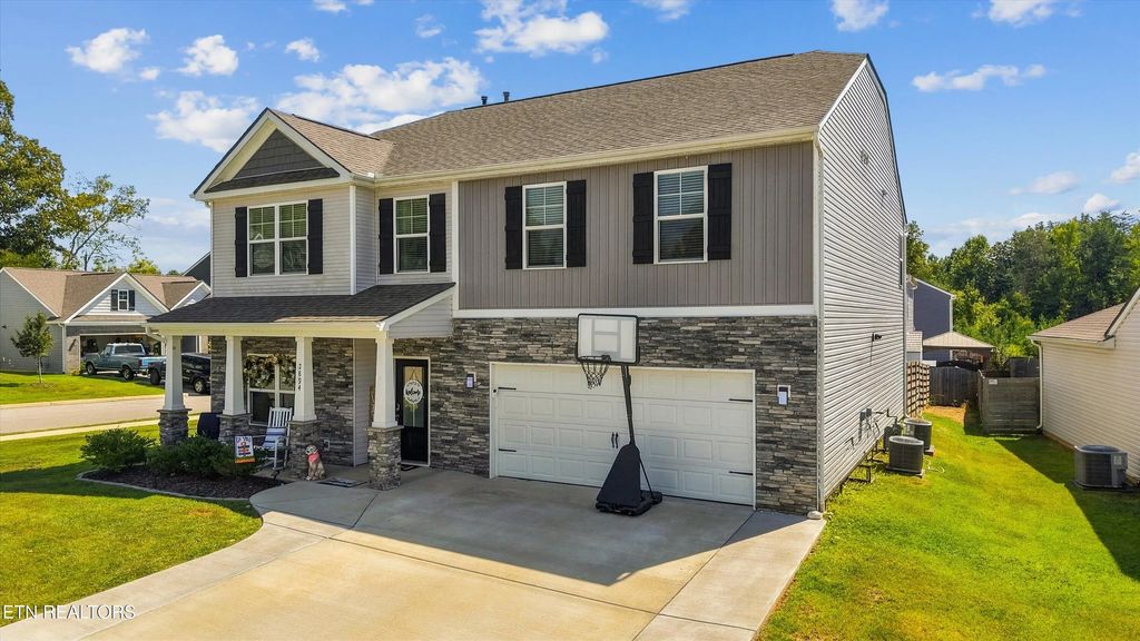 2894 Red Barn Rd, Knoxville