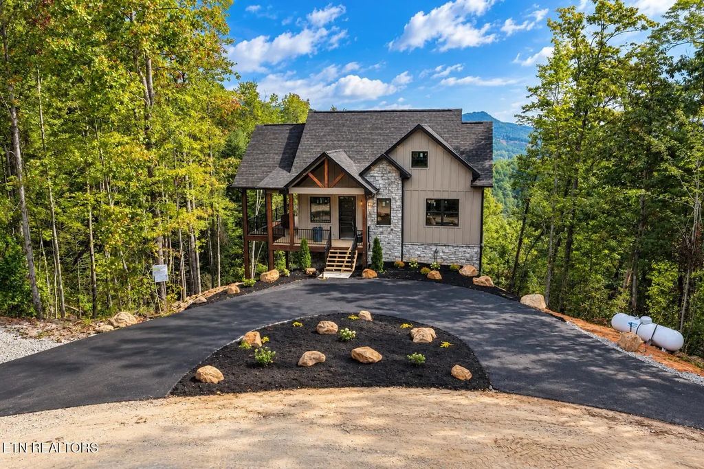 523 Percussion Court, Sevierville