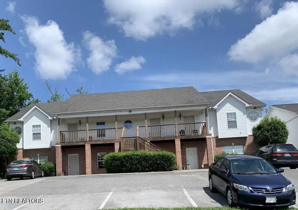 10501 Blakewood Drive 06, Knoxville