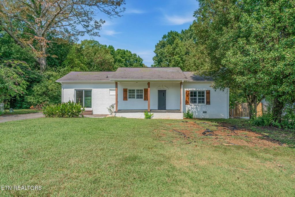 1921/1923 Harvard St, Maryville