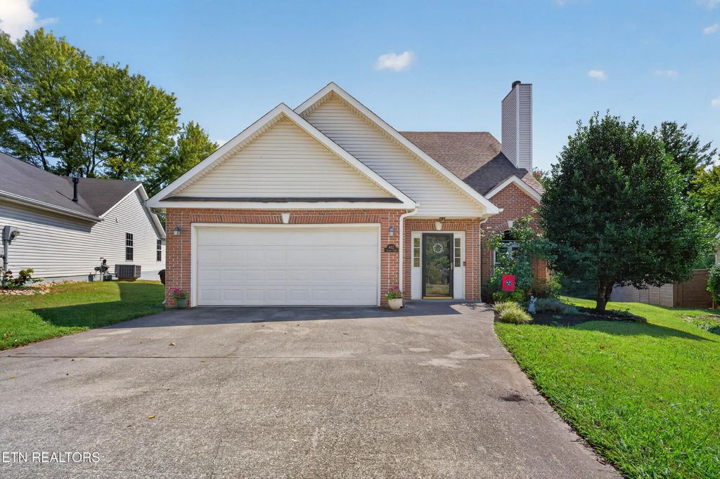 8112 Legacy Lane, Knoxville