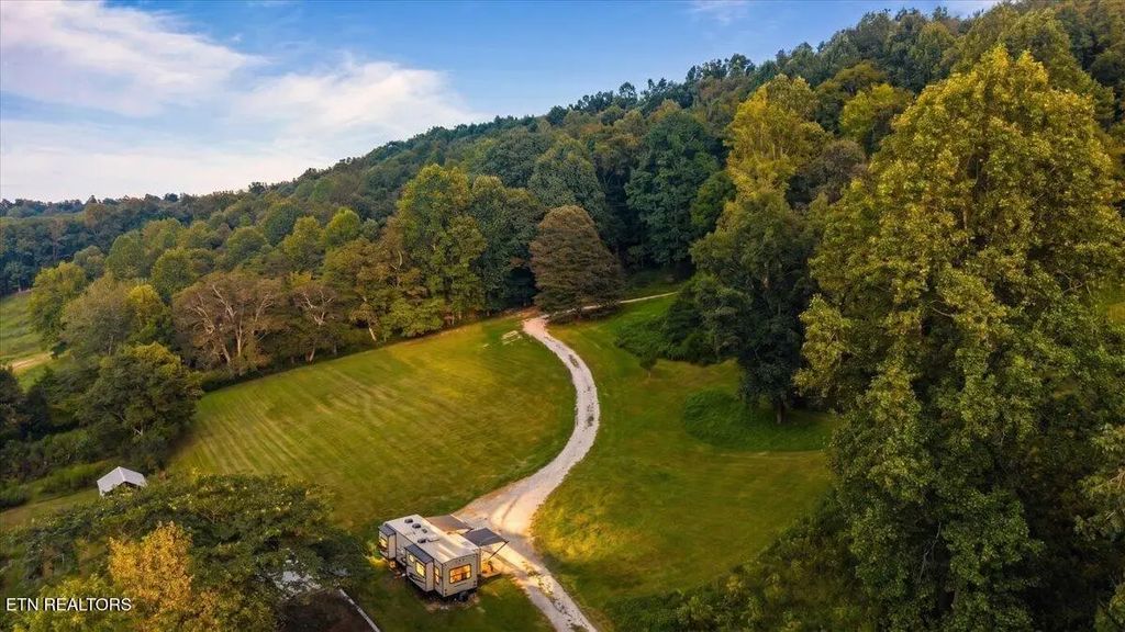 2938 Cedar Creek Rd, LaFollette