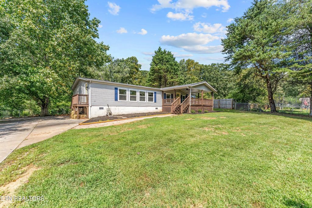 1347 Mountain View Circle, Maryville