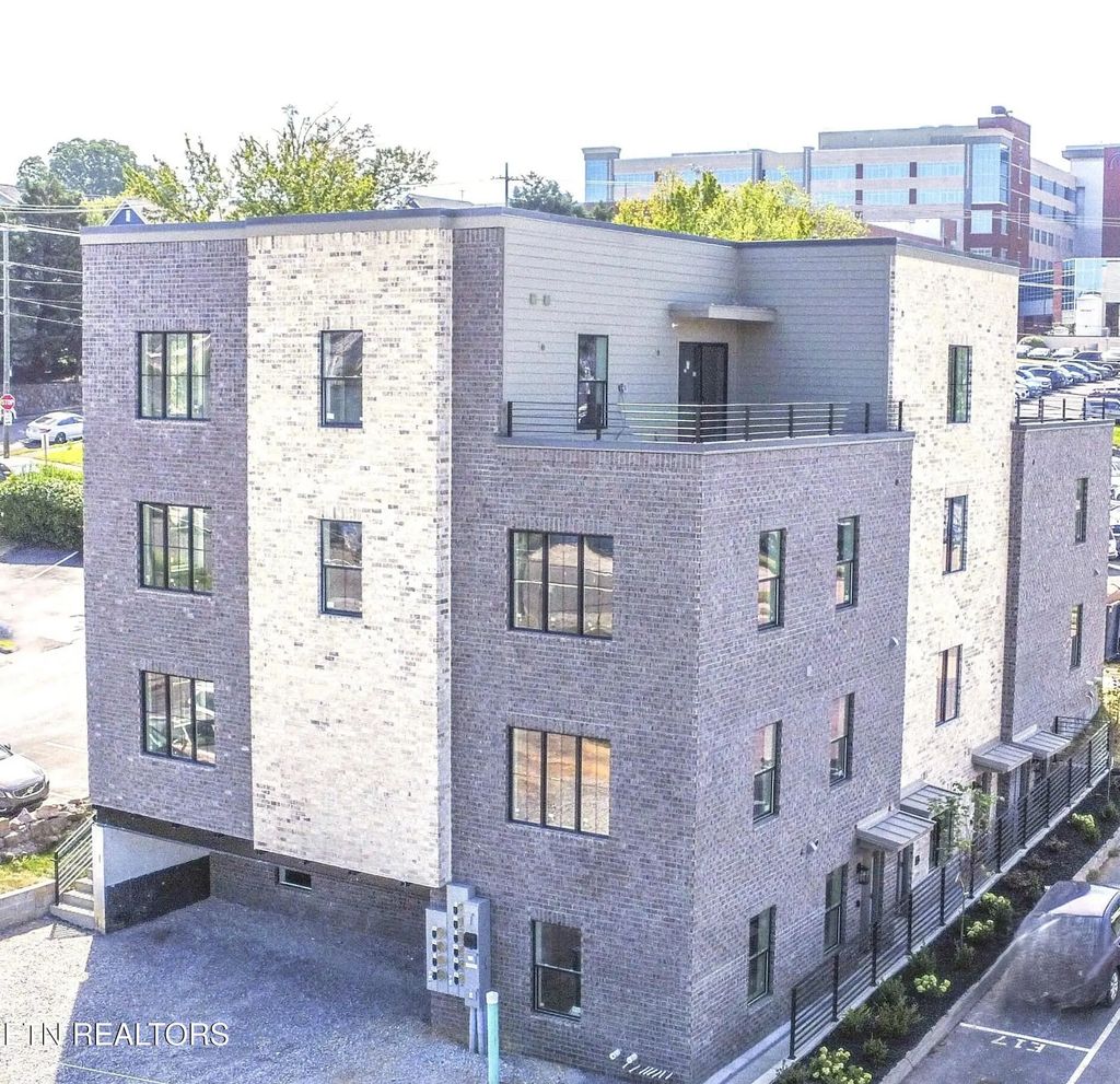 1911 Forest Ave 2, Knoxville