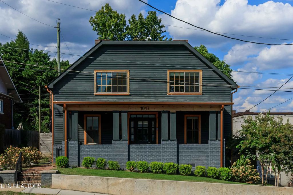 1017 Thompson Place, Knoxville