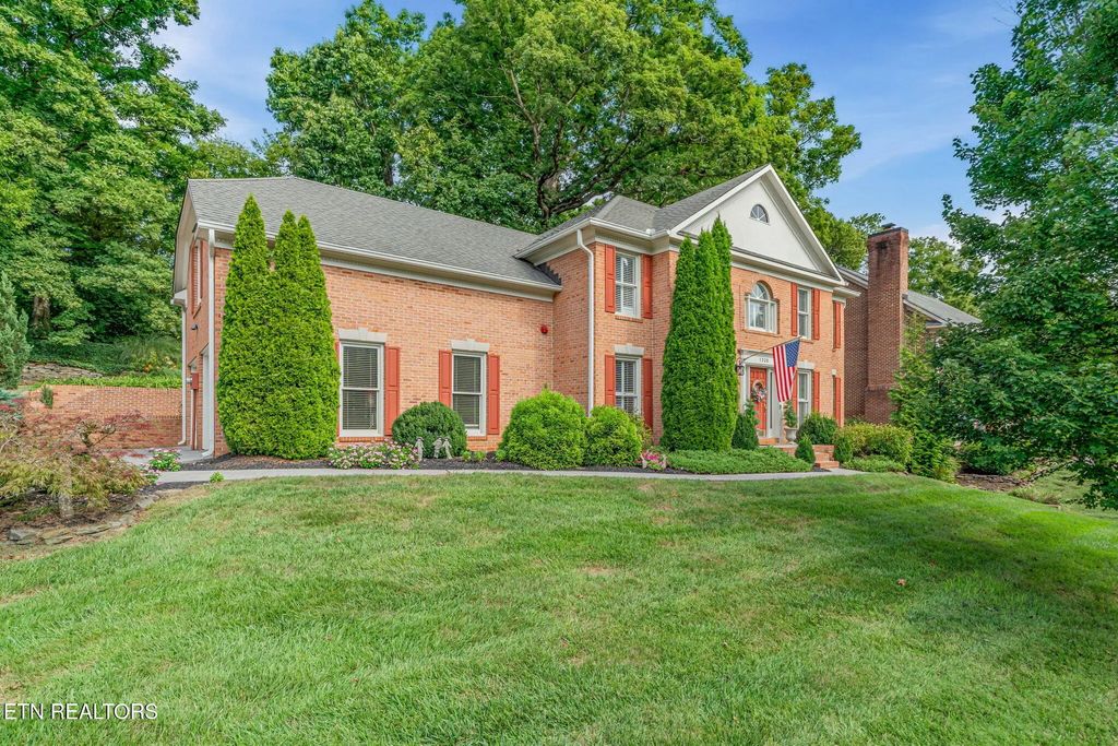 1320 Knightsbridge Drive, Knoxville