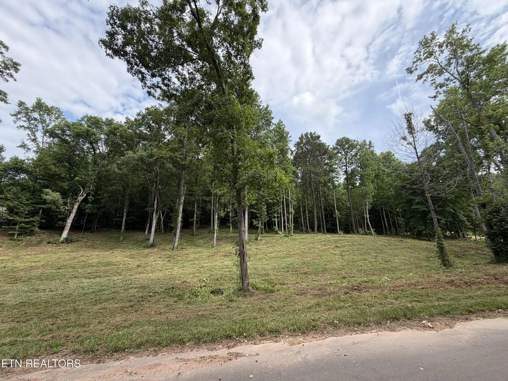 2441 Quail Ridge Lane, Knoxville