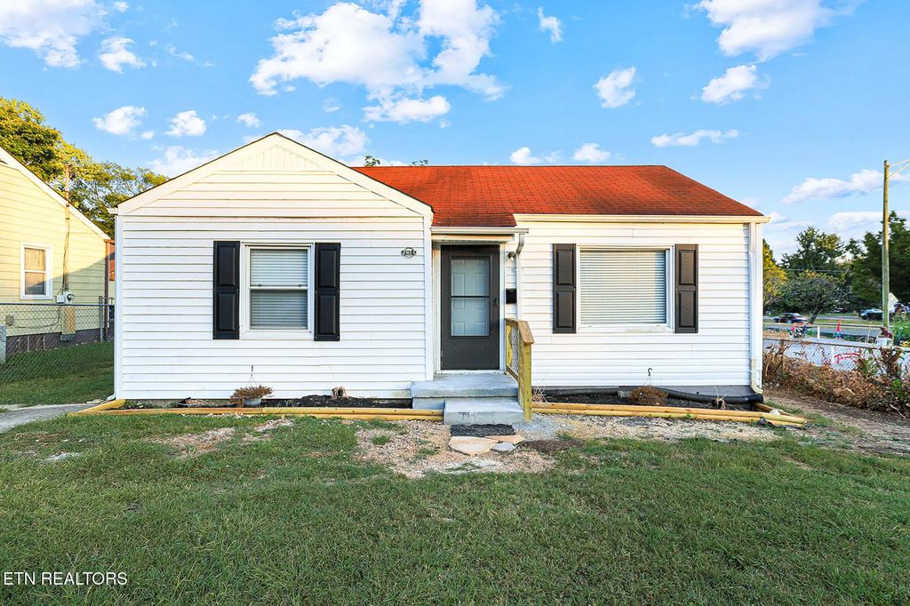 2610 Woodbine Ave, Knoxville